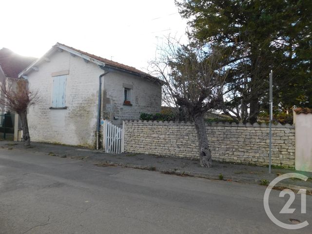 Afficher la photo en grand maison à vendre - 10 pièces - 215.0 m2 - CHEF BOUTONNE - 79 - POITOU-CHARENTES - Century 21 I.C.S. Immobilier