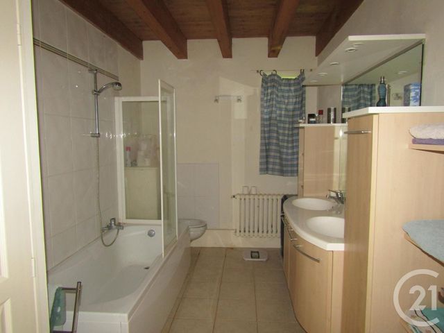 maison à vendre - 8 pièces - 241.0 m2 - CLUSSAIS LA POMMERAIE - 79 - POITOU-CHARENTES - Century 21 I.C.S. Immobilier maison à vendre - 8 pièces - 241.0 m2 - CLUSSAIS LA POMMERAIE - 79 - POITOU-CHARENTES - Century 21 I.C.S. Immobilier