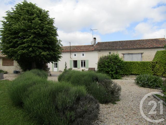 maison à vendre - 7 pièces - 174.0 m2 - PAIZAY NAUDOUIN EMBOURIE - 16 - POITOU-CHARENTES - Century 21 I.C.S. Immobilier maison à vendre - 7 pièces - 174.0 m2 - PAIZAY NAUDOUIN EMBOURIE - 16 - POITOU-CHARENTES - Century 21 I.C.S. Immobilier