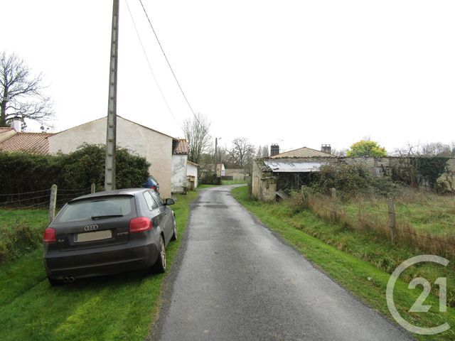 Afficher la photo en grand terrain à vendre - 2130.0 m2 - BRIEUIL SUR CHIZE - 79 - POITOU-CHARENTES - Century 21 I.C.S. Immobilier