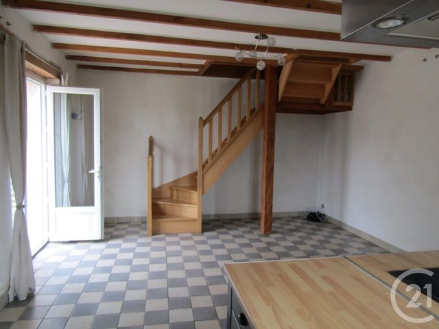 maison à louer - 5 pièces - 138.0 m2 - LUCHE SUR BRIOUX - 79 - POITOU-CHARENTES - Century 21 I.C.S. Immobilier maison à louer - 5 pièces - 138.0 m2 - LUCHE SUR BRIOUX - 79 - POITOU-CHARENTES - Century 21 I.C.S. Immobilier