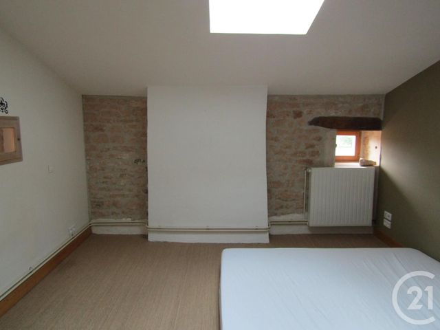 maison à louer - 5 pièces - 138.0 m2 - LUCHE SUR BRIOUX - 79 - POITOU-CHARENTES - Century 21 I.C.S. Immobilier maison à louer - 5 pièces - 138.0 m2 - LUCHE SUR BRIOUX - 79 - POITOU-CHARENTES - Century 21 I.C.S. Immobilier