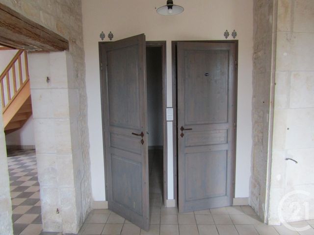 maison à louer - 5 pièces - 138.0 m2 - LUCHE SUR BRIOUX - 79 - POITOU-CHARENTES - Century 21 I.C.S. Immobilier maison à louer - 5 pièces - 138.0 m2 - LUCHE SUR BRIOUX - 79 - POITOU-CHARENTES - Century 21 I.C.S. Immobilier