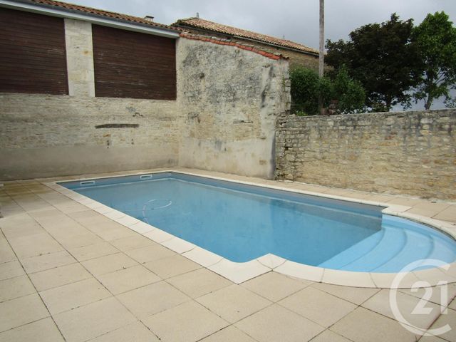 maison à louer - 5 pièces - 138.0 m2 - LUCHE SUR BRIOUX - 79 - POITOU-CHARENTES - Century 21 I.C.S. Immobilier maison à louer - 5 pièces - 138.0 m2 - LUCHE SUR BRIOUX - 79 - POITOU-CHARENTES - Century 21 I.C.S. Immobilier