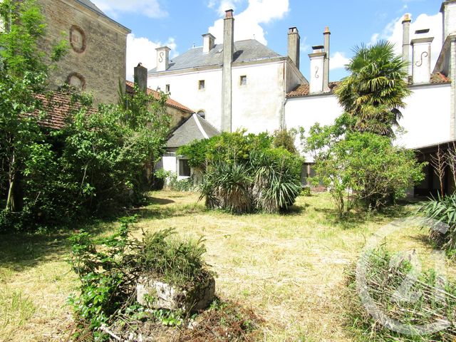 maison à vendre - 13 pièces - 205.0 m2 - LEZAY - 79 - POITOU-CHARENTES - Century 21 I.C.S. Immobilier maison à vendre - 13 pièces - 205.0 m2 - LEZAY - 79 - POITOU-CHARENTES - Century 21 I.C.S. Immobilier