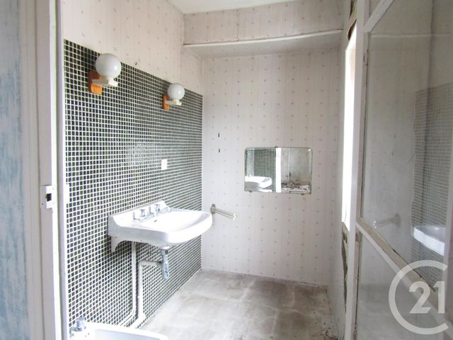 maison à vendre - 13 pièces - 205.0 m2 - LEZAY - 79 - POITOU-CHARENTES - Century 21 I.C.S. Immobilier maison à vendre - 13 pièces - 205.0 m2 - LEZAY - 79 - POITOU-CHARENTES - Century 21 I.C.S. Immobilier