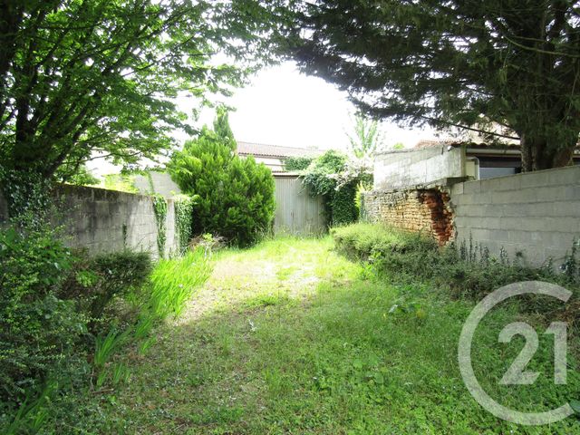 maison à vendre - 13 pièces - 205.0 m2 - LEZAY - 79 - POITOU-CHARENTES - Century 21 I.C.S. Immobilier maison à vendre - 13 pièces - 205.0 m2 - LEZAY - 79 - POITOU-CHARENTES - Century 21 I.C.S. Immobilier