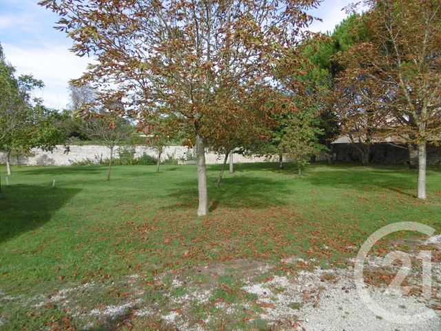 maison à louer - 4 pièces - 74.3 m2 - CHEF BOUTONNE - 79 - POITOU-CHARENTES - Century 21 I.C.S. Immobilier maison à louer - 4 pièces - 74.3 m2 - CHEF BOUTONNE - 79 - POITOU-CHARENTES - Century 21 I.C.S. Immobilier