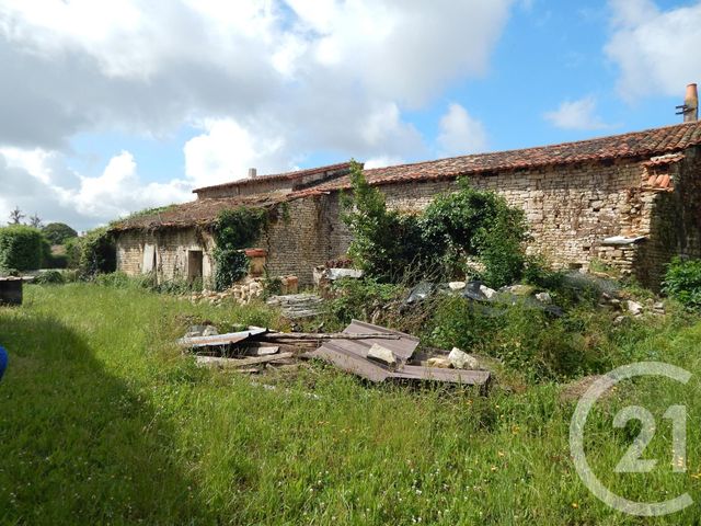 Afficher la photo en grand maison à vendre - 7 pièces - 245.0 m2 - PIOUSSAY - 79 - POITOU-CHARENTES - Century 21 I.C.S. Immobilier