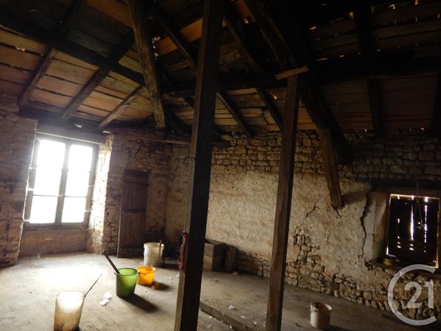 Afficher la photo en grand maison à vendre - 7 pièces - 245.0 m2 - PIOUSSAY - 79 - POITOU-CHARENTES - Century 21 I.C.S. Immobilier