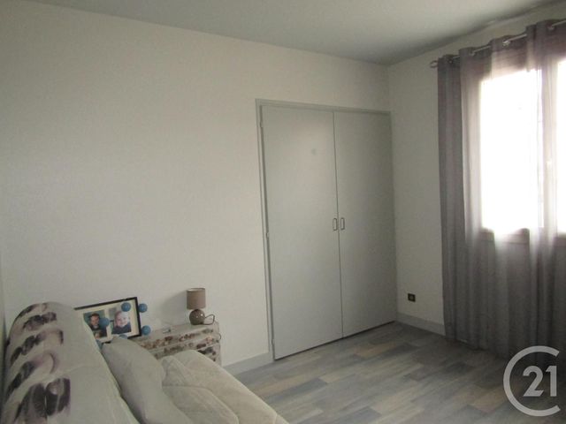 maison à vendre - 5 pièces - 132.0 m2 - CHEF BOUTONNE - 79 - POITOU-CHARENTES - Century 21 I.C.S. Immobilier