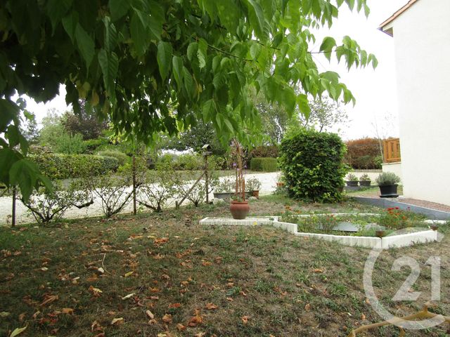 maison à vendre - 5 pièces - 132.0 m2 - CHEF BOUTONNE - 79 - POITOU-CHARENTES - Century 21 I.C.S. Immobilier