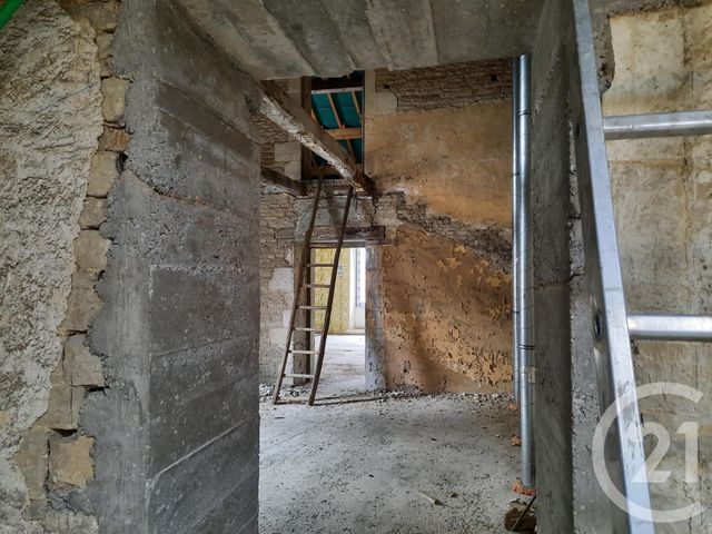 maison à vendre - 2 pièces - 217.43 m2 - PAIZAY NAUDOUIN EMBOURIE - 16 - POITOU-CHARENTES - Century 21 I.C.S. Immobilier