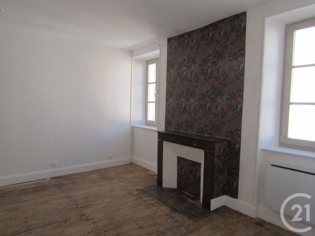 Afficher la photo en grand maison à vendre - 7 pièces - 161.0 m2 - CHEF BOUTONNE - 79 - POITOU-CHARENTES - Century 21 I.C.S. Immobilier