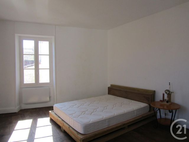 Afficher la photo en grand maison à vendre - 7 pièces - 161.0 m2 - CHEF BOUTONNE - 79 - POITOU-CHARENTES - Century 21 I.C.S. Immobilier