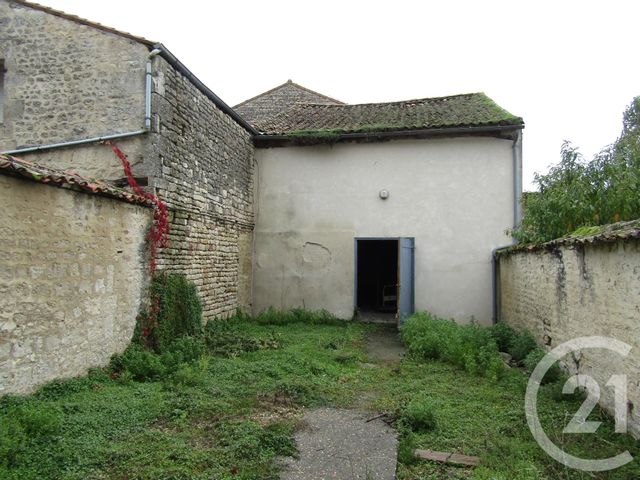 maison à vendre - 5 pièces - 120.0 m2 - CHEF BOUTONNE - 79 - POITOU-CHARENTES - Century 21 I.C.S. Immobilier