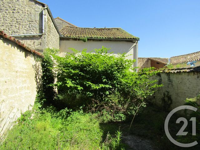 maison à vendre - 5 pièces - 120.0 m2 - CHEF BOUTONNE - 79 - POITOU-CHARENTES - Century 21 I.C.S. Immobilier