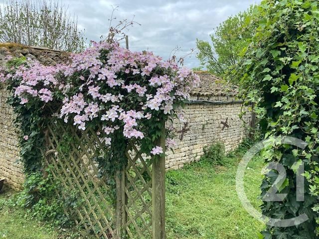 Afficher la photo en grand maison à vendre - 6 pièces - 199.0 m2 - TILLOU - 79 - POITOU-CHARENTES - Century 21 I.C.S. Immobilier
