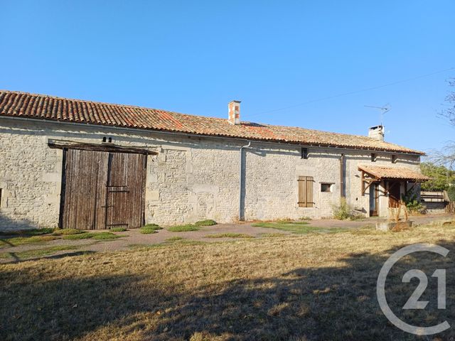 maison à vendre - 5 pièces - 108.0 m2 - PIOUSSAY - 79 - POITOU-CHARENTES - Century 21 I.C.S. Immobilier