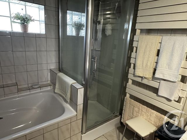 maison à vendre - 7 pièces - 238.51 m2 - LOUBILLE - 79 - POITOU-CHARENTES - Century 21 I.C.S. Immobilier