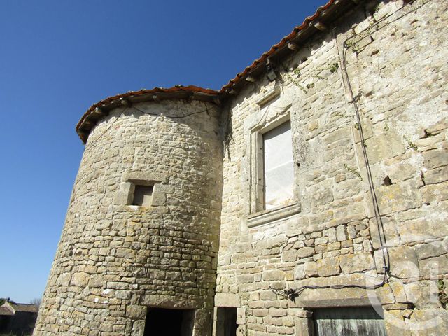 maison à vendre - 11 pièces - 307.0 m2 - PAIZAY NAUDOUIN EMBOURIE - 16 - POITOU-CHARENTES - Century 21 I.C.S. Immobilier