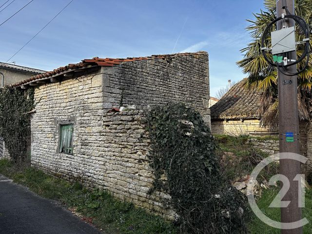maison à vendre - 4 pièces - 91.74 m2 - LOUBILLE - 79 - POITOU-CHARENTES - Century 21 I.C.S. Immobilier