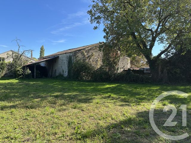 maison à vendre - 4 pièces - 151.13 m2 - FONTENILLE ST MARTIN ENTRAIGUES - 79 - POITOU-CHARENTES - Century 21 I.C.S. Immobilier
