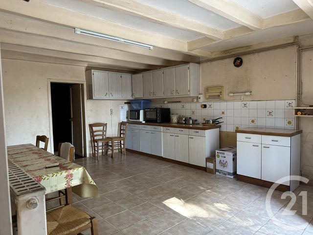 maison à vendre - 4 pièces - 151.13 m2 - FONTENILLE ST MARTIN ENTRAIGUES - 79 - POITOU-CHARENTES - Century 21 I.C.S. Immobilier