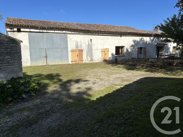 maison à vendre - 4 pièces - 151.13 m2 - FONTENILLE ST MARTIN ENTRAIGUES - 79 - POITOU-CHARENTES - Century 21 I.C.S. Immobilier