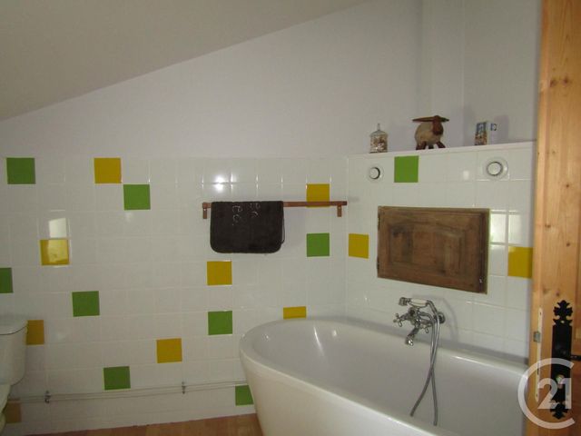 maison à vendre - 6 pièces - 240.0 m2 - LUCHE SUR BRIOUX - 79 - POITOU-CHARENTES - Century 21 I.C.S. Immobilier