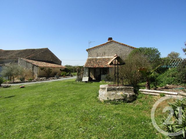 maison à vendre - 6 pièces - 240.0 m2 - LUCHE SUR BRIOUX - 79 - POITOU-CHARENTES - Century 21 I.C.S. Immobilier