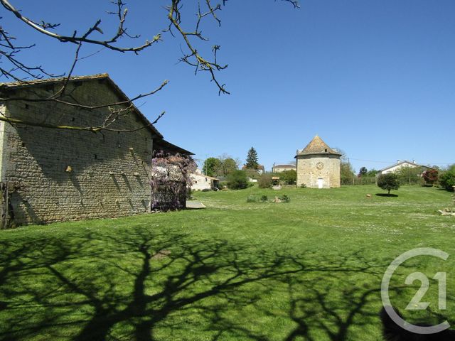 maison à vendre - 6 pièces - 240.0 m2 - LUCHE SUR BRIOUX - 79 - POITOU-CHARENTES - Century 21 I.C.S. Immobilier