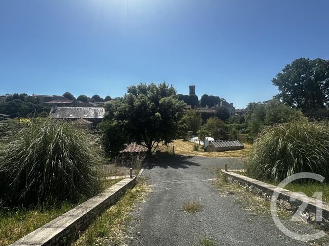 Afficher la photo en grand maison à vendre - 6 pièces - 210.47 m2 - CHEF BOUTONNE - 79 - POITOU-CHARENTES - Century 21 I.C.S. Immobilier