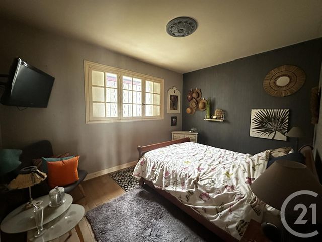 Afficher la photo en grand maison à vendre - 6 pièces - 210.47 m2 - CHEF BOUTONNE - 79 - POITOU-CHARENTES - Century 21 I.C.S. Immobilier