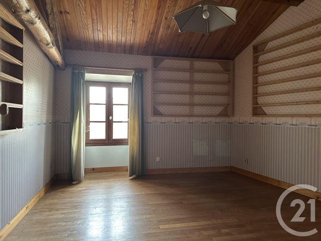 maison à vendre - 8 pièces - 205.7 m2 - SAUZE VAUSSAIS - 79 - POITOU-CHARENTES - Century 21 I.C.S. Immobilier