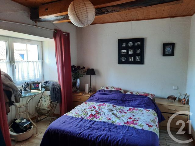 maison à vendre - 7 pièces - 175.98 m2 - FONTENILLE ST MARTIN ENTRAIGUES - 79 - POITOU-CHARENTES - Century 21 I.C.S. Immobilier