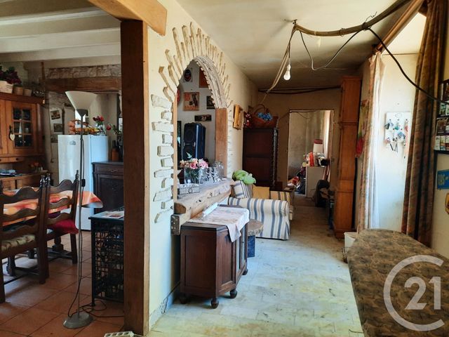 maison à vendre - 7 pièces - 175.98 m2 - FONTENILLE ST MARTIN ENTRAIGUES - 79 - POITOU-CHARENTES - Century 21 I.C.S. Immobilier