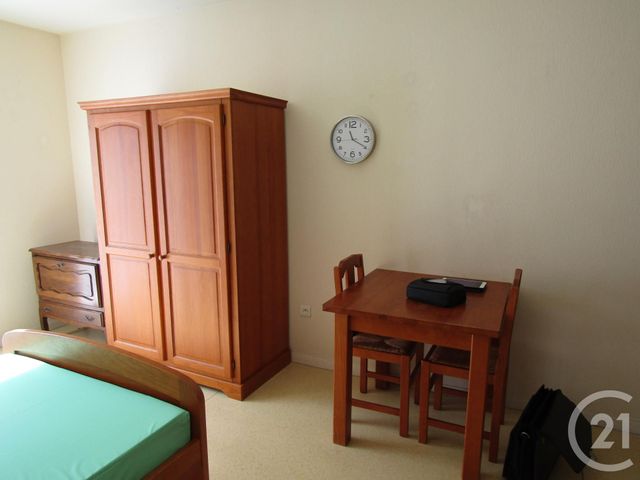 Appartement Studio à louer - 1 pièce - 23.0 m2 - MELLE - 79 - POITOU-CHARENTES - Century 21 I.C.S. Immobilier