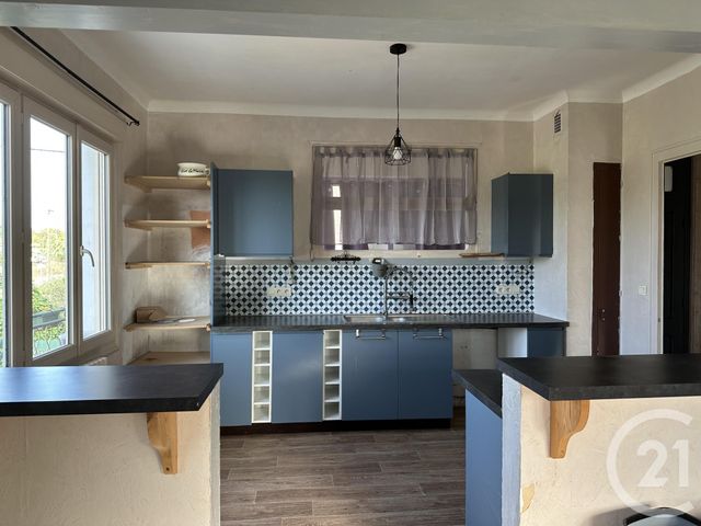 maison à vendre - 6 pièces - 107.07 m2 - CHEF BOUTONNE - 79 - POITOU-CHARENTES - Century 21 I.C.S. Immobilier