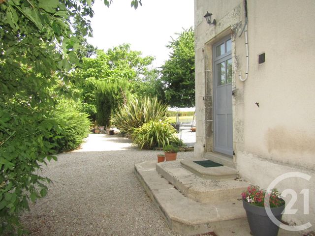 maison à vendre - 8 pièces - 264.0 m2 - ST COUTANT - 79 - POITOU-CHARENTES - Century 21 I.C.S. Immobilier