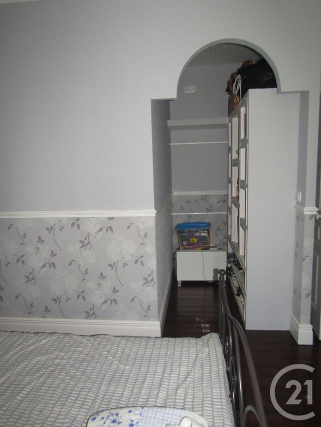 maison à vendre - 8 pièces - 264.0 m2 - ST COUTANT - 79 - POITOU-CHARENTES - Century 21 I.C.S. Immobilier