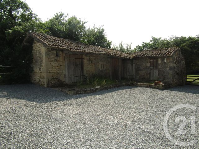 maison à vendre - 8 pièces - 264.0 m2 - ST COUTANT - 79 - POITOU-CHARENTES - Century 21 I.C.S. Immobilier