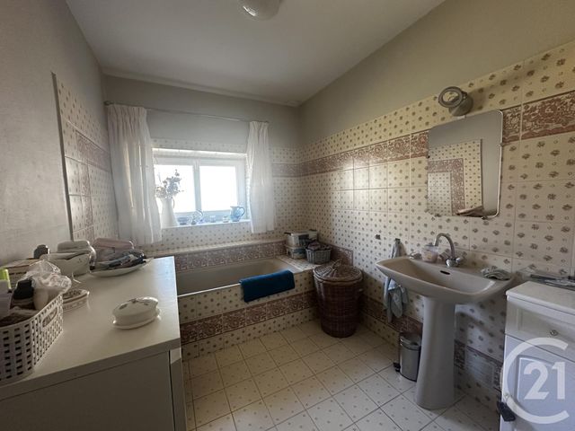 Afficher la photo en grand maison à vendre - 4 pièces - 162.51 m2 - LOUBILLE - 79 - POITOU-CHARENTES - Century 21 I.C.S. Immobilier