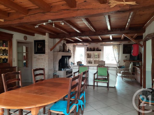 maison à vendre - 7 pièces - 193.2 m2 - PAIZAY LE CHAPT - 79 - POITOU-CHARENTES - Century 21 I.C.S. Immobilier