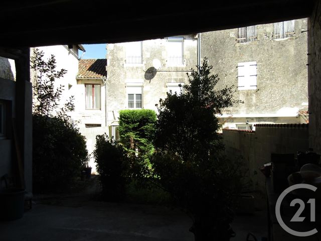 maison à vendre - 7 pièces - 134.0 m2 - CHEF BOUTONNE - 79 - POITOU-CHARENTES - Century 21 I.C.S. Immobilier