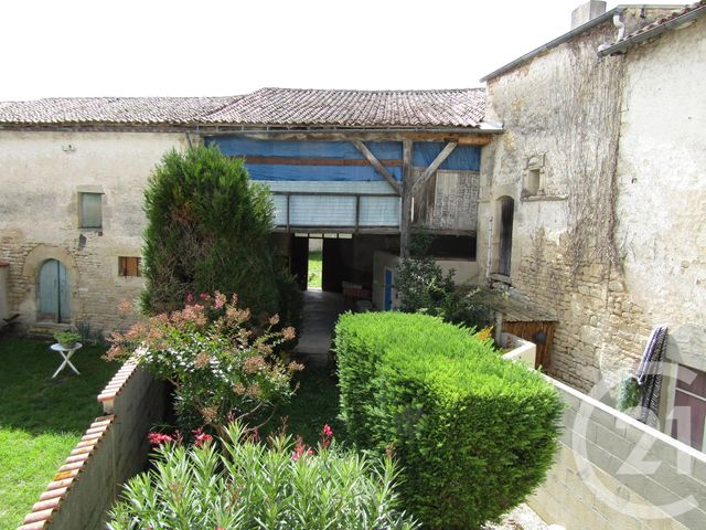 maison à vendre - 7 pièces - 134.0 m2 - CHEF BOUTONNE - 79 - POITOU-CHARENTES - Century 21 I.C.S. Immobilier