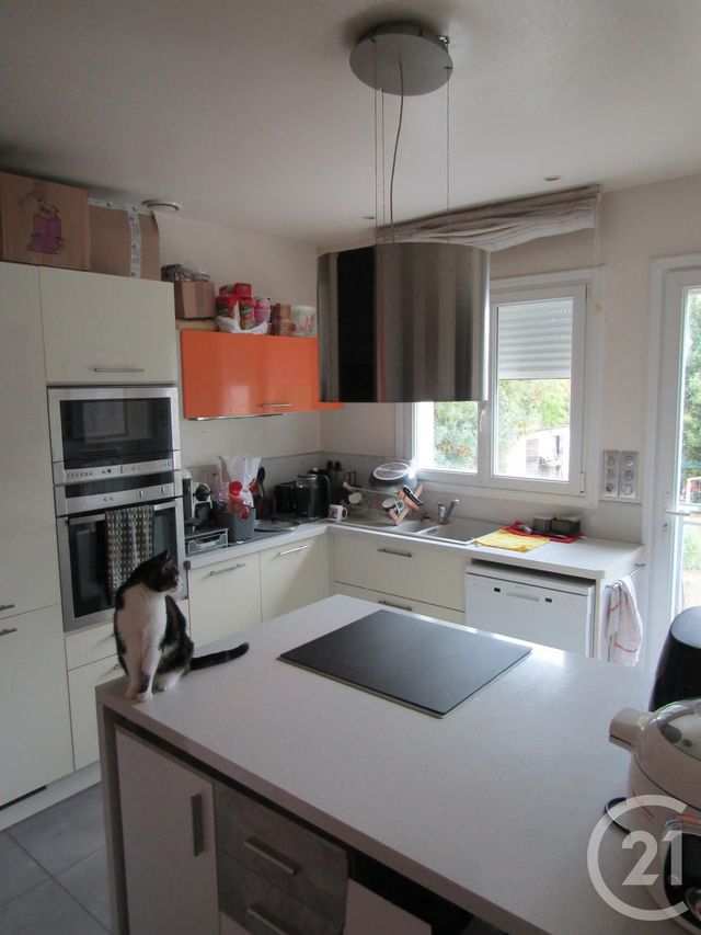 maison à vendre - 8 pièces - 204.06 m2 - BRIOUX SUR BOUTONNE - 79 - POITOU-CHARENTES - Century 21 I.C.S. Immobilier