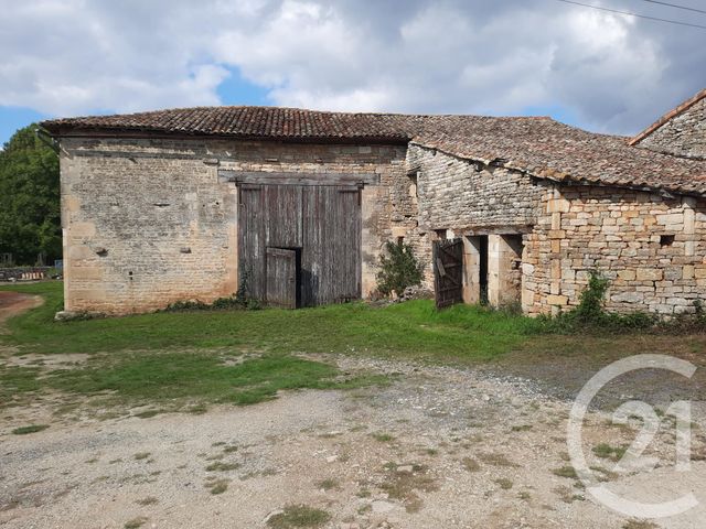 maison à vendre - 1 pièce - 581.12 m2 - LA MAGDELEINE - 16 - POITOU-CHARENTES - Century 21 I.C.S. Immobilier