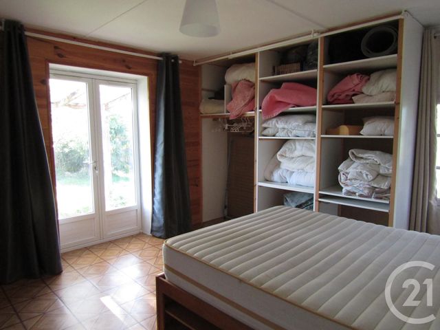 maison à louer - 5 pièces - 73.05 m2 - PAIZAY LE CHAPT - 79 - POITOU-CHARENTES - Century 21 I.C.S. Immobilier