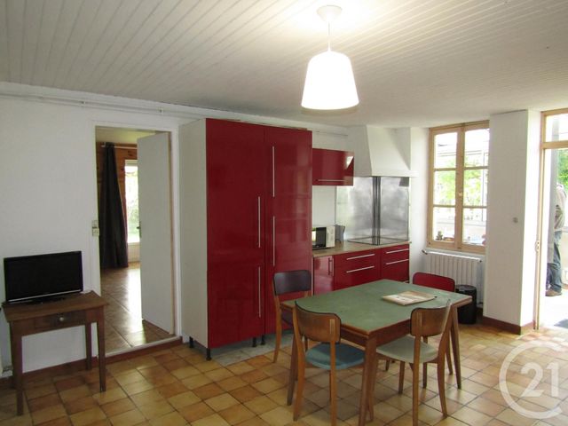 maison à louer - 5 pièces - 73.05 m2 - PAIZAY LE CHAPT - 79 - POITOU-CHARENTES - Century 21 I.C.S. Immobilier